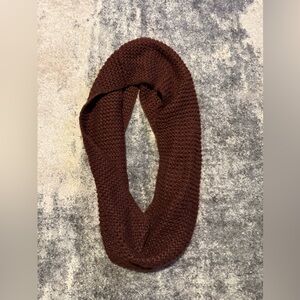 H&M Maroon Knit Infinity Scarf